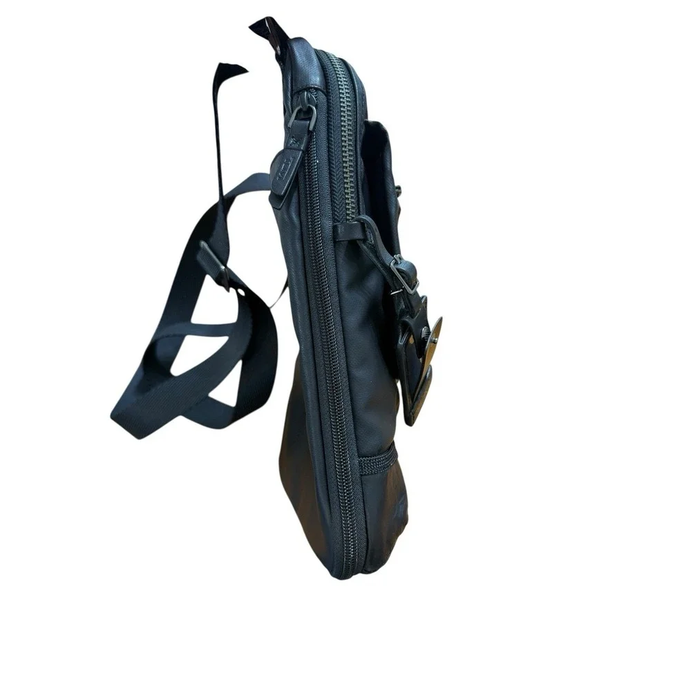 Tumi Alpha Bravo Black Ballistic Nylon Crossbody Messenger Bag‎ WF Monogram